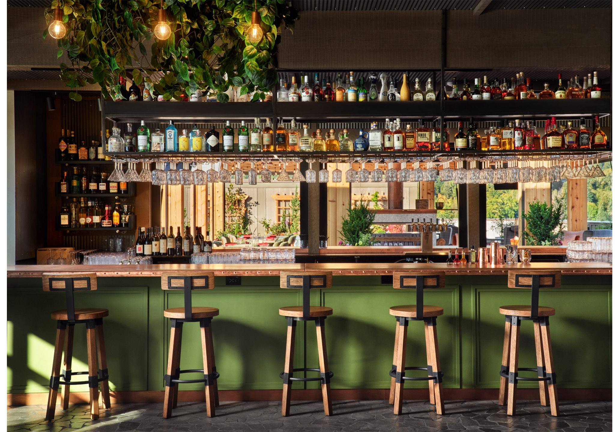 somm harvest woodinville 0004 the somm the shed interior bar